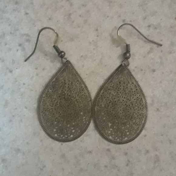Jewelry - Earrings